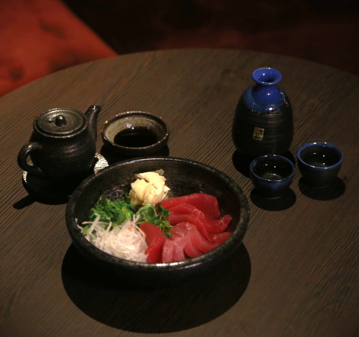 Sashimi und Sake bei Mama LeBao